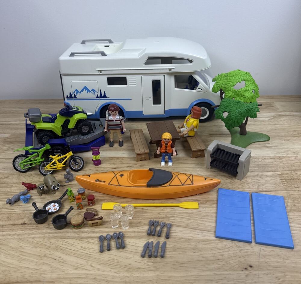 PLAYMOBIL 9318 Camping Adventure RV Camper ATV Kayak Figures Set Lot VTG